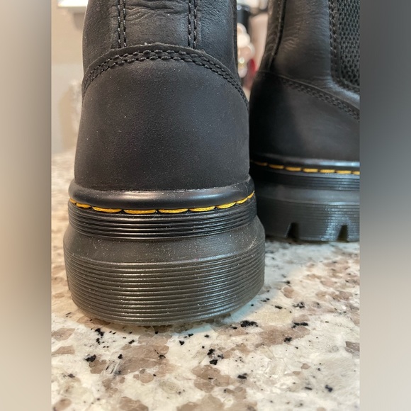 Dr. Martens Chelsea Boot - Picture 4 of 6